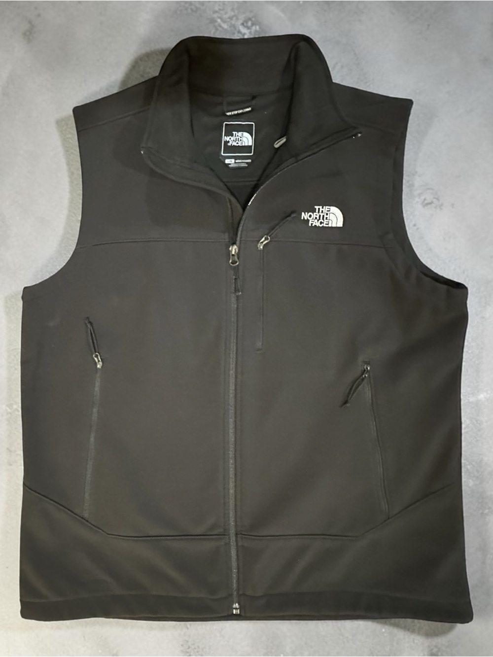 The North Face Windwall Men’s Black Softshell Vest